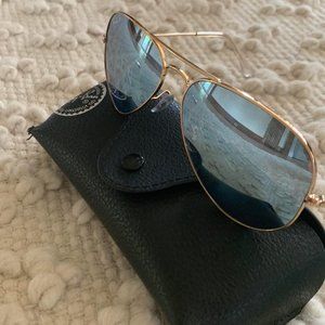 Ray-Ban Gold Frame/ Silver Lenses Aviator RB3025